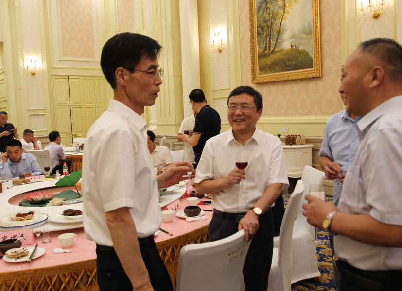 楊安民從業(yè)卅五周年系列報(bào)道--“璀璨卅五年，榮耀共分享”紀(jì)念晚宴